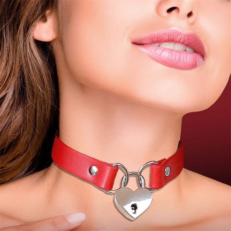 1 collar con candado de corazon cuero vegano talla unica 2